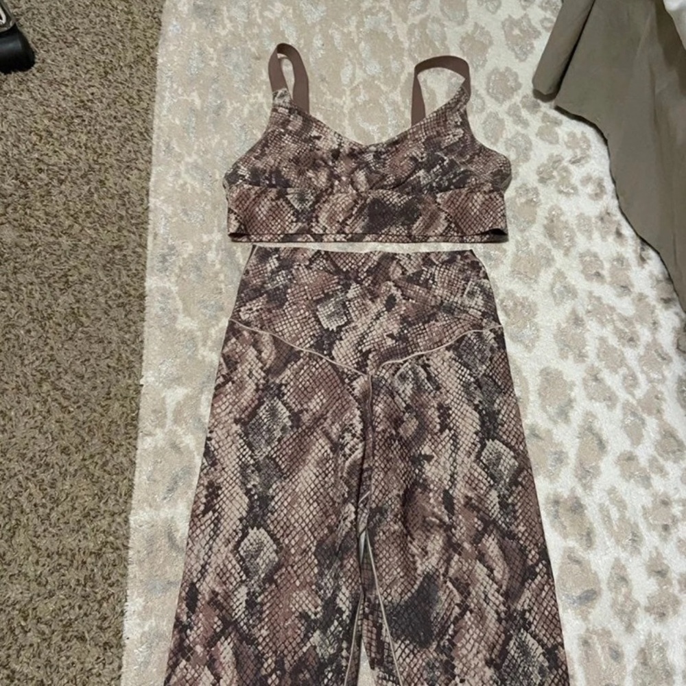 aerie crossover leggings set